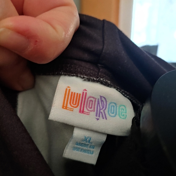 LulaRoe Amber hoodie - Picture 4 of 4